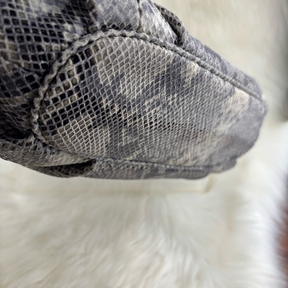 MICHAEL KORS Snake Print Shoulder Bag with Tassel Charm - Picture 6 of 12